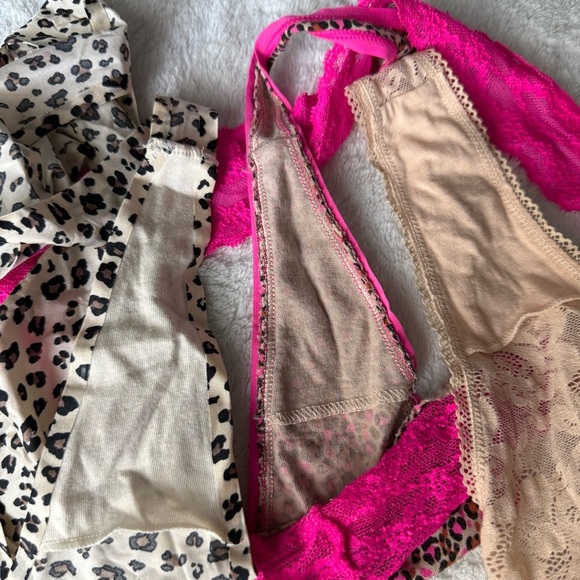 Victoria's Secret Pink and Tan Thong Set (NWOT) - Picture 9 of 9
